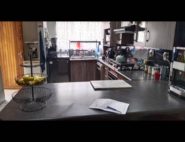 2 BEDROOM TOWNHOUSE FOR SALE IN VERWOERDPARK